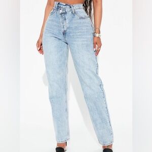 Fashion nova Crossover Straight Leg Jeans - Light Blue Wash size 13 BNWT